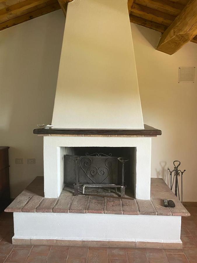 Casa Di Campagna In Collina Tatti 외부 사진
